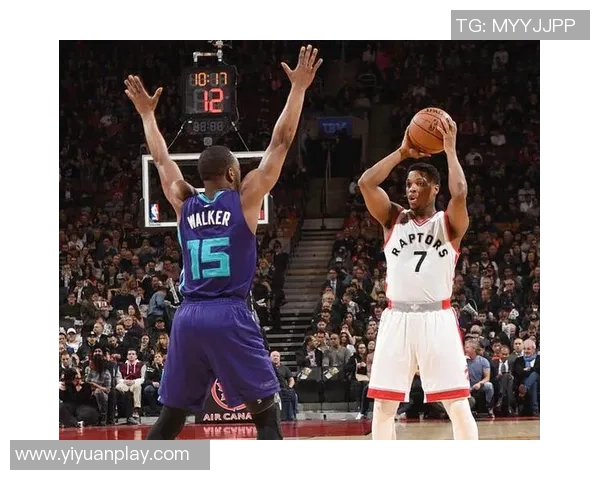 2015年12月17日黄蜂与猛龙激战回顾两队精彩对决与球员表现分析 2015年12月17日黄蜂与猛龙激战回顾两队精彩对决与球员表现分析