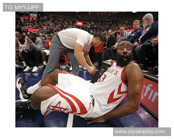 09季后赛火箭与湖人对决慈世平精彩表现引发球迷热议 09季后赛火箭与湖人对决慈世平精彩表现引发球迷热议