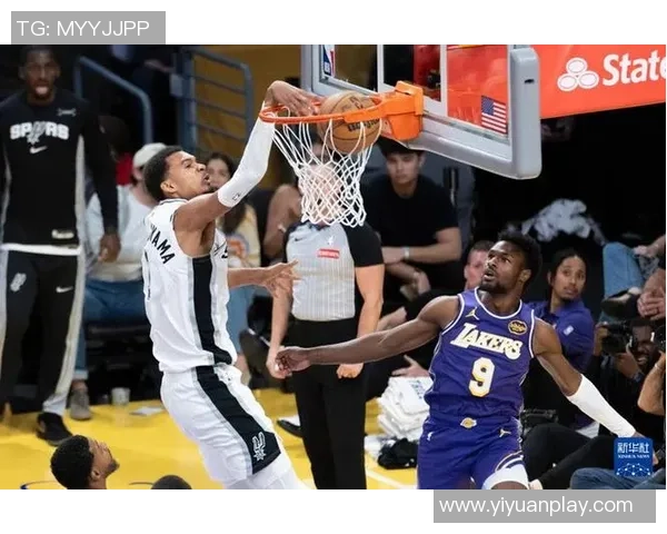 湖人对阵马刺2010年常规赛精彩回顾与赛季亮点分析 湖人对阵马刺2010年常规赛精彩回顾与赛季亮点分析